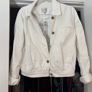 GUESS Women's Classic White Denim Jacket